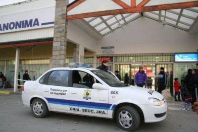Dos personas fueron aprehendidas por hurtar mercader�as varias