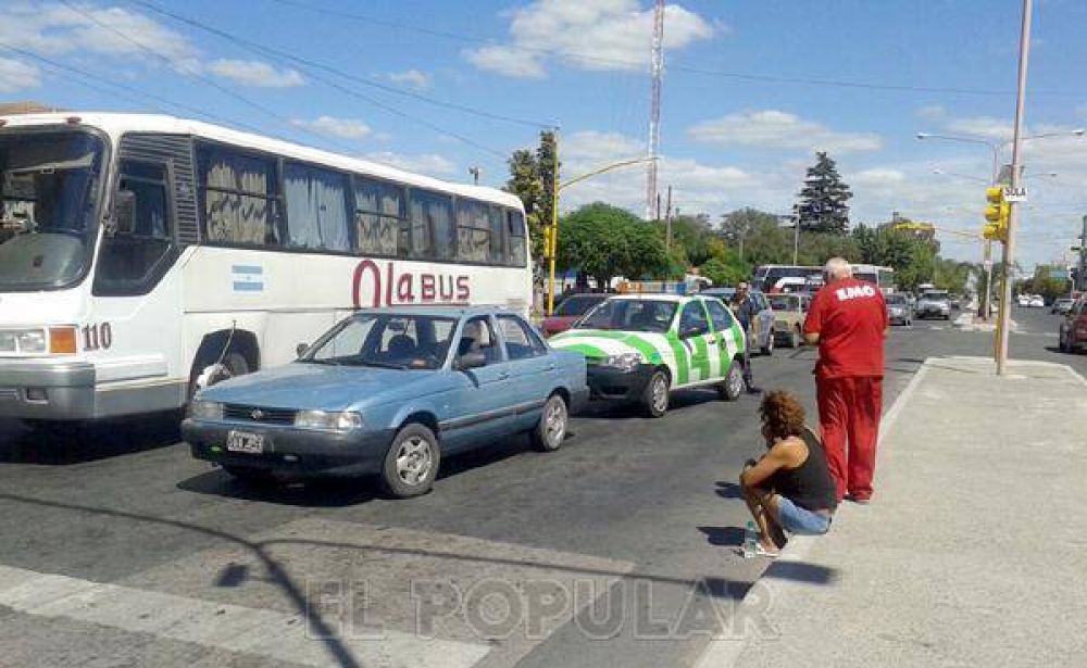 Atropellaron a un hombre frente a la Terminal