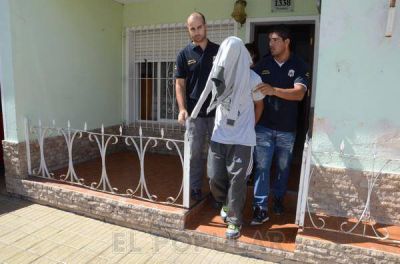 En seis allanamientos simult�neos detienen a cuatro personas