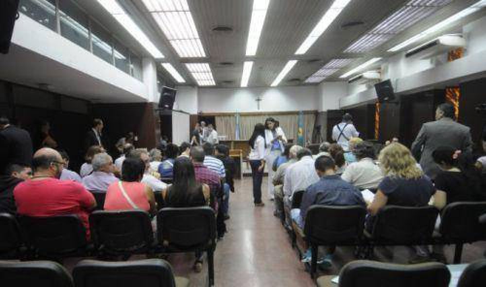 El veredicto del primer juicio por jurado de la Provincia fue de absoluci�n