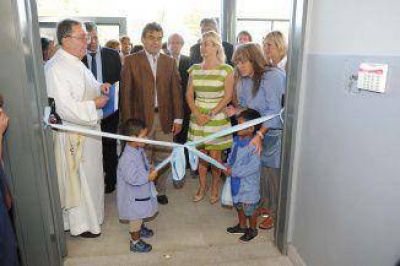 Inauguraron dos nuevos jardines en Quilmes y uno en Varela
