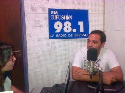 Para Juan Mincarelli, Randazzo �pesca en la pecera de afuera del FpV con la gesti�n�