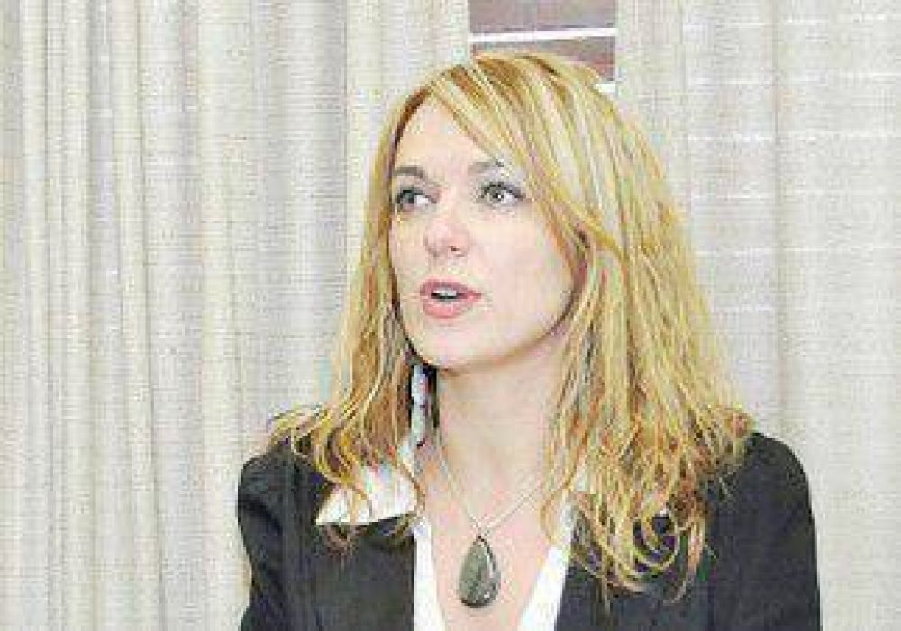 La defensora pide mesa de trabajo por colectivos 