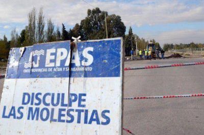 Tres barrios sin agua por rotura de un acueducto