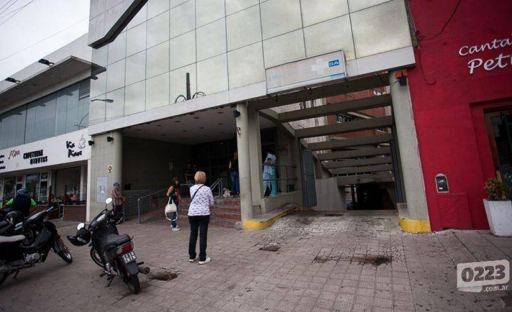 �Les importa tres carajos que 400 familias se queden en la calle�