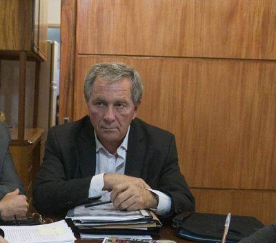 La oposici�n denunci� a Dusso por malversaci�n de fondos p�blicos en la obra de cloacas