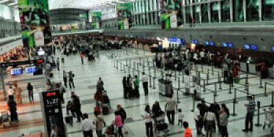 Un diputado quiso hacer pasar valija con euros falsos en Ezeiza