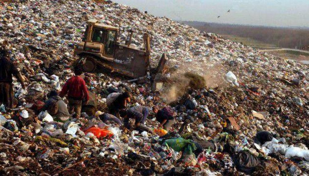 Basura: problema que no se resuelve, doble problema