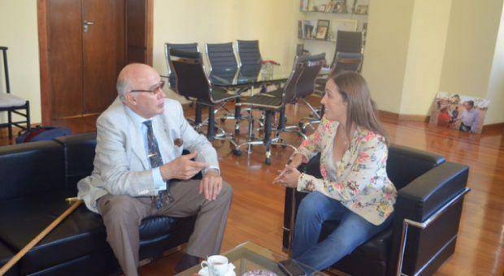 Los radicales ante el dilema de ir con Macri o solos