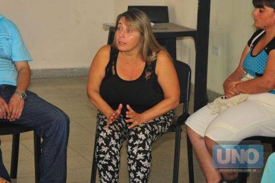 Hace 10 a�os eligi� ense�ar teatro para lograr la inclusi�n