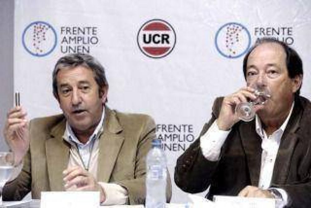 El radicalismo define su marco de alianzas en un escenario de fractura