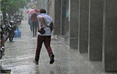 Rige una alerta por tormentas fuertes para centro del pa�s