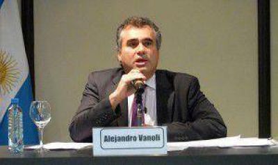 Vanoli destac� la solidez del sistema bancario argentino y defendi� controles de capitales