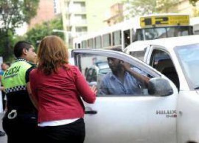 Due�o del auto chocado dijo que el legislador conduc�a la camioneta