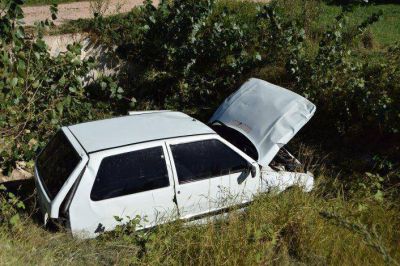 Un herido en un despiste y vuelco