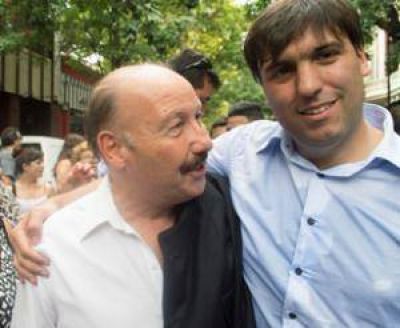 Inza acompa�� a Bossio en la presentaci�n del libro Bases para el desarrollo de la Provincia de Buenos Aires