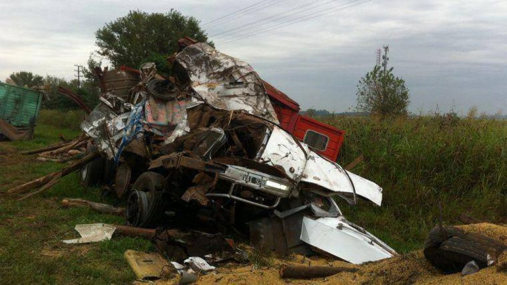 Impresionante choque m�ltiple en la ruta 33 cerca de Pujato