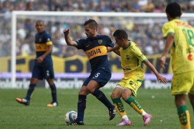 En 15 minutos, Boca tuvo tres lesionados: Gago, con una contractura