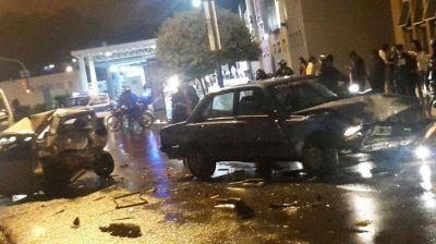 Un tremendo choque en la zona de la terminal dej� un herido