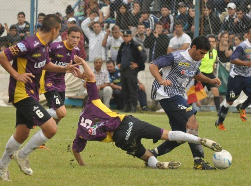 Villa Mitre, Tiro y Liniers no le pierden pisada a los punteros