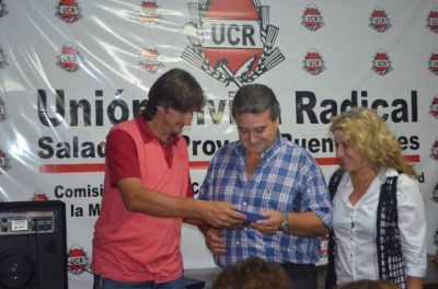 El Comit� de la UCR de Saladillo rindi� Homenaje a los Ex Combatientes de Malvinas
