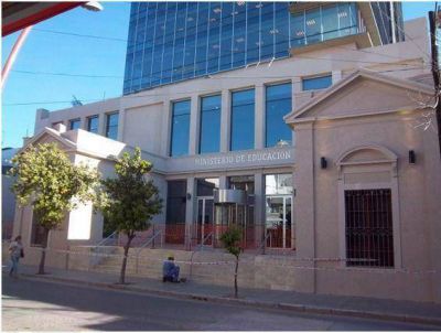 Convocan a participar en el premio �Escuelas Solidarias 2015