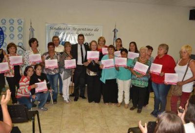 Reconocimiento a mujeres de Santa Rosa