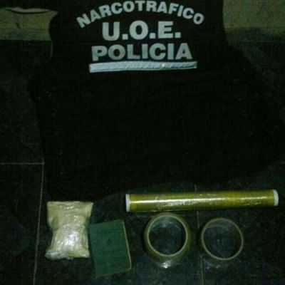 Luego de encontrarle casi medio kilo de droga a taxista, le allanaron la casa: Hab�a m�s coca�na