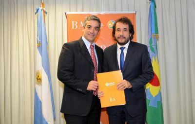 Los 76 locales de McDonald�s en la Provincia aplicar�n el plan de gesti�n de residuos con la OPDS