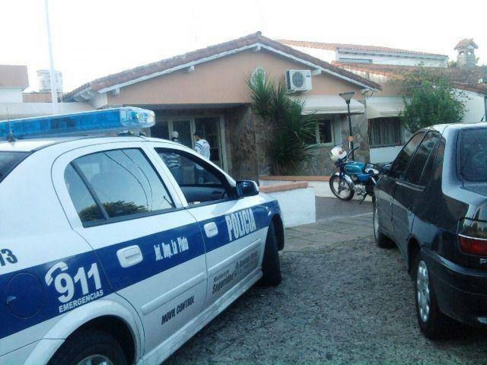 Villa Castels: Tomaron como rehn a una familia y salieron a los tiros, fueron detenidos