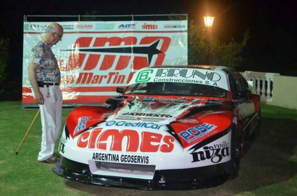 Cena en apoyo al piloto saladillense Juan Martin Bruno