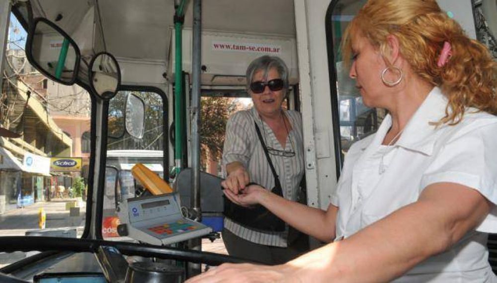 UTA paraliza servicios en las tres l�neas de trolebuses