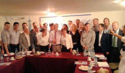 De Vido se junt� con los intendentes y les baj� l�nea