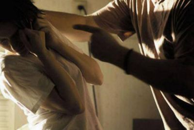 Un polic�a golpe� y mantuvo cautiva a su ex pareja, una cabo