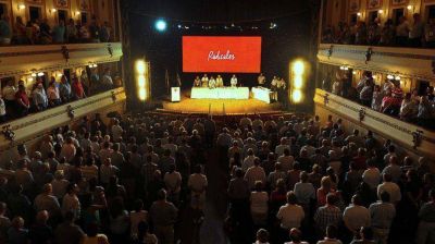 Con la interna radical en mente, Colombi apuesta a fortalecer ECO