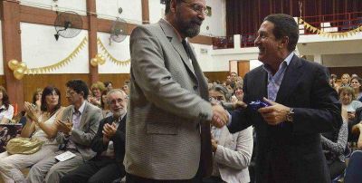 D�AZ P�REZ INVITADO DE HONOR AL ACTO POR LOS 50 A�OS DEL COLEGIO NORLAND