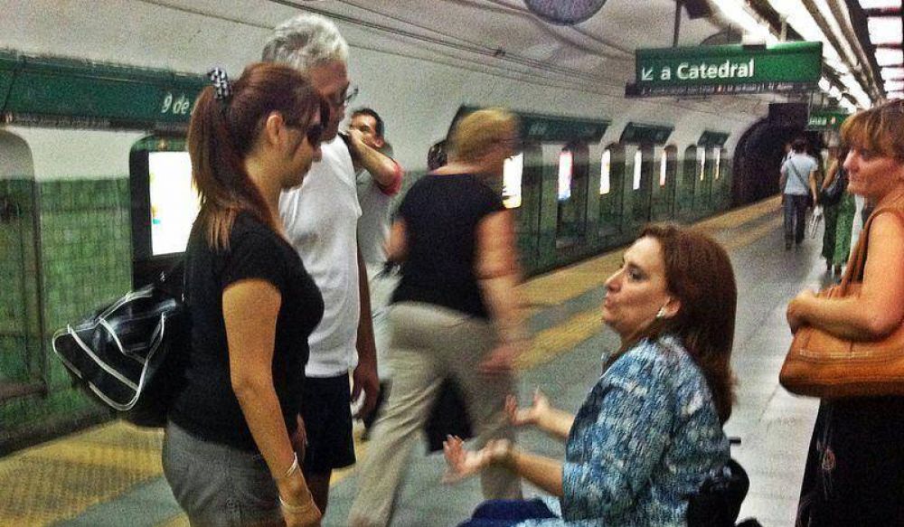 Michetti de campa�a por el subte