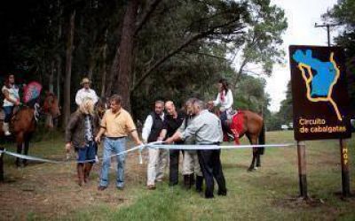 Pulti inaugur� el circuito municipal de cabalgatas en Mar del Plata
