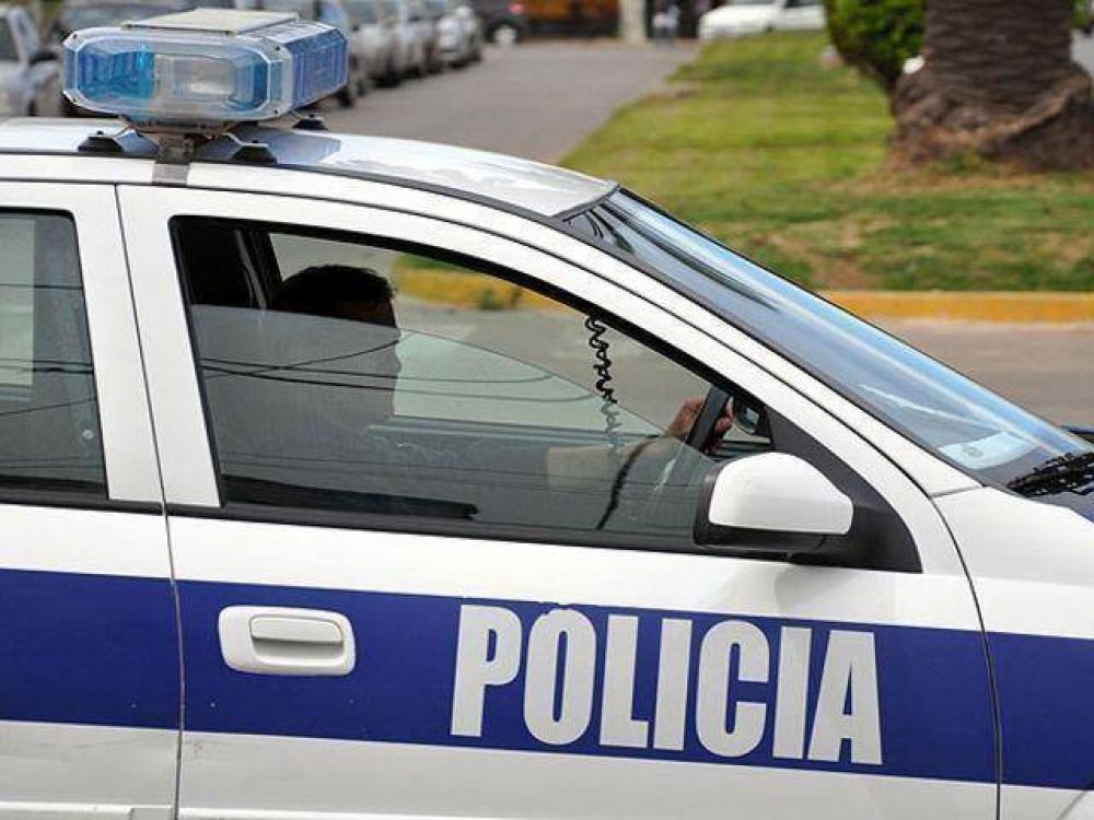 Olmos: 2 apu�alados, una casa prendida fuego, un detenido tras un posible caso de abuso sexual