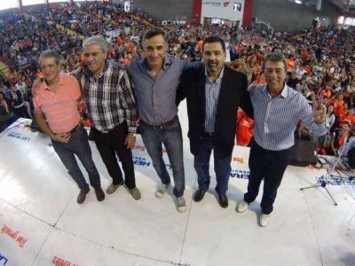 En medio de la campa�a, el ministro de transporte anunci� que habr� una l�nea directa desde Maip� hasta la UNCuyo