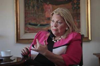 Elisa Carri� present� dos escritos ante la Justicia por la muerte de Alberto Nisman