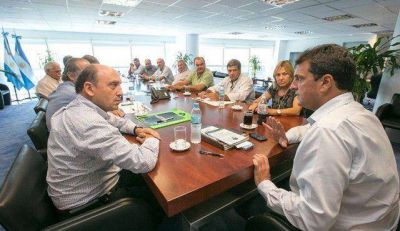 Pablo Garate junto a Massa en reuni�n con CARBAP