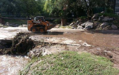 Parte de Sierras Chicas, sin agua por rotura de acueducto