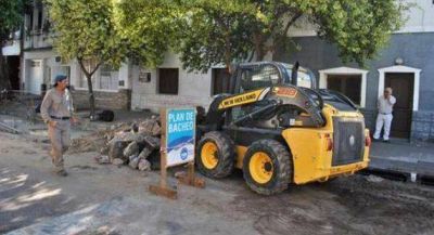 Intensifican las obras de reposici�n de pavimento