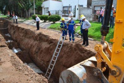 Larra�aga recorri� la obra en la calle Chile