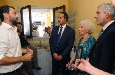 Memoria: a Scioli le recordaron la inundaci�n
