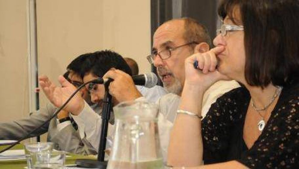 La UNLP pidi� a los candidatos una defensa de la educaci�n p�blica