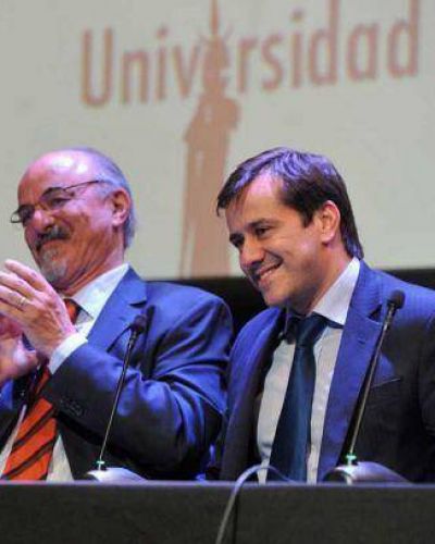 Recalde y Tomada dieron apertura al ciclo lectivo de la UMET