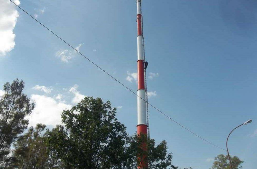 Vecinos reclaman que se paralice la obra de instalacin de la antena en Atltico