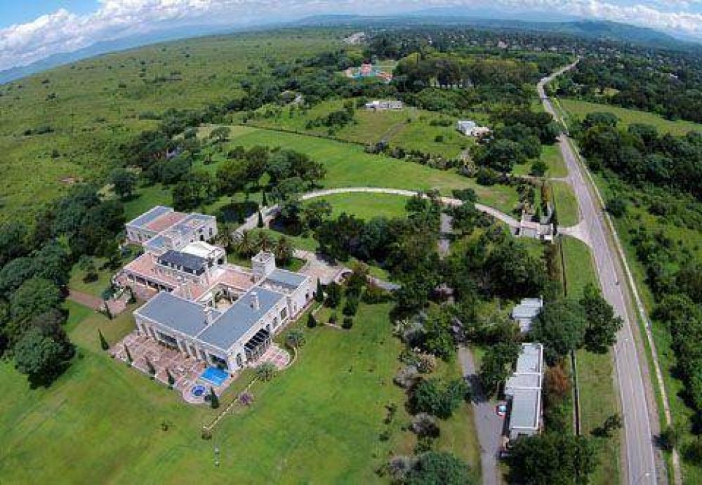Califican de ir�nico el argumento defensivo de Romero